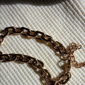 Elegant Gold Chain Bracelet